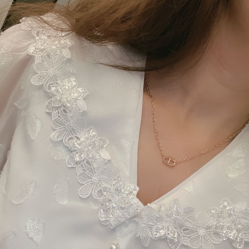 H**me5 necklaces